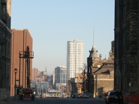 Juneau Ave