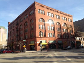 1044-1054 N. Old World Third St.