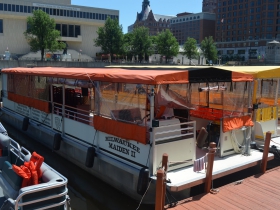 Riverwalk Boat Tours & Rental