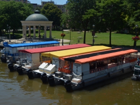Riverwalk Boat Tours & Rental