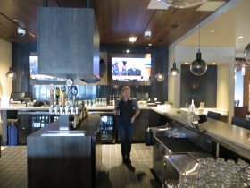 414 Bar + Kitchen