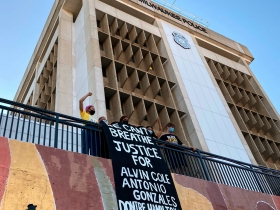'We Can’t Breathe' banner