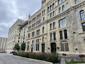Brewhouse Inn & Suites and The Malt House