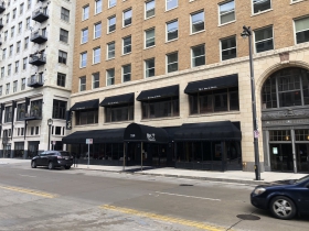 Mo's, A Place For Steaks