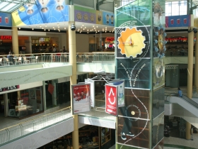 Grand Ave Food Court