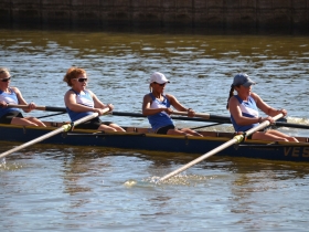 Milwaukee Rowing Club Junior Women Race to the Finish Line