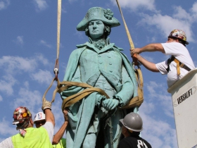 George Washington Statue Removal