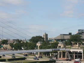 Art Museum Bridge