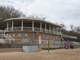 Boat like Bradford Beach House