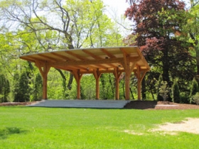 New Lake Park Summer Stage