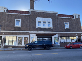 Riviera Theater