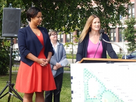 Rayna Andrews [l] and LauraSchloesser [r]