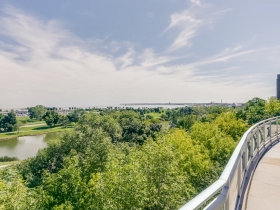Listing of the Week: 1522 on the Lake