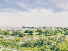 Listing of the Week: 1522 on the Lake