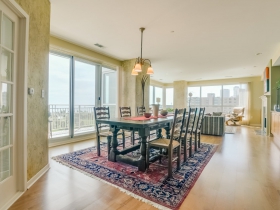 Listing of the Week: 1522 on the Lake