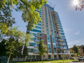 Listing of the Week: 1522 on the Lake