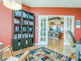 Listing of the Week: 1522 on the Lake