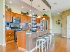 Listing of the Week: 1522 on the Lake