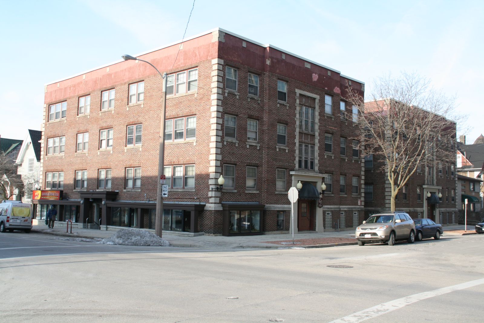 Royall Villas Apartments