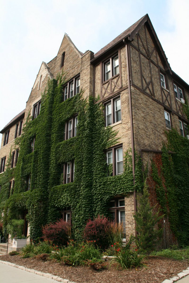 Cambridge Manor Apartments