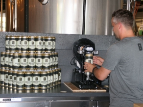 Dan Katt Seals a Crowler