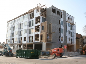 Avante Apartments under construction on Milwaukee's Lower East Side.