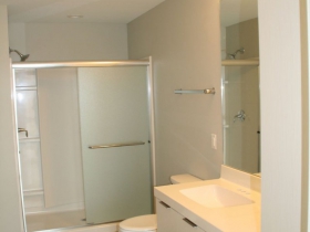Model Unit Bathroom