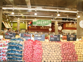 Fresh Thyme Farmers Market