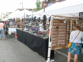 Vendors on North Avenue