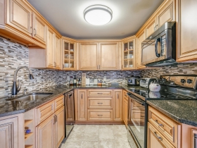 1633 N. Prospect Ave., Unit 7E
