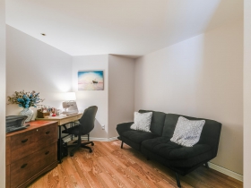 1633 N. Prospect Ave., Unit 7E