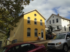 424 E. Lyon St.