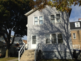 800 E. Lyon St.