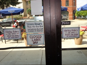 Handmade sign by Joe Glorioso. Photo by Michael Horne.