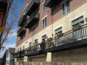 Lyon Court Condominiums