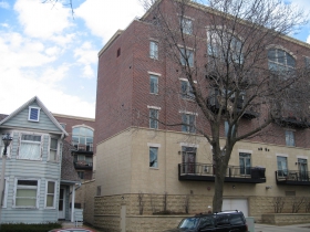 Lyon Court Condominiums
