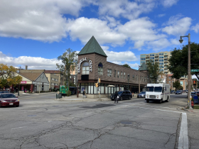 1709-1723 N. Farwell Ave.