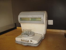 Toledo Scale Co. Model 1051A.