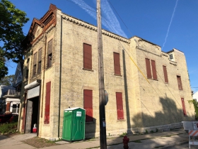 Milwaukee Firehouse Ladder Co. No. 5