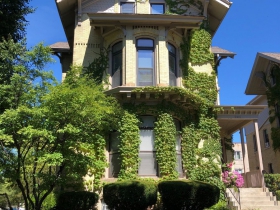 904 E. Pleasant St.