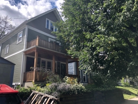 1027-1029 E. Kewaunee St.