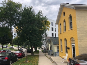 424 E. Lyon St.