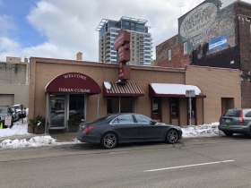 Maharaja, 1550 N. Farwell Ave.