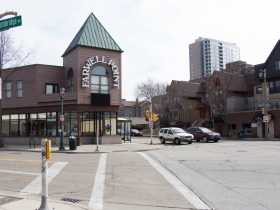 Intersection of Farwell, Brady and Cambridge