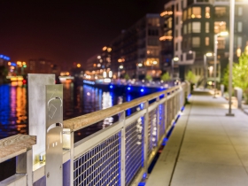 Vignette Riverwalk