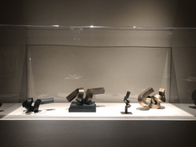 Clement Meadmore: The Models