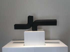 Clement Meadmore: The Models