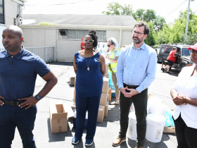 Mayor Cavalier Johnson at Cleanup Kit Distribution Press Conference