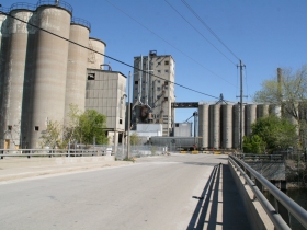 S. 11th St. Bridge