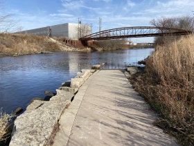 Canoe landing